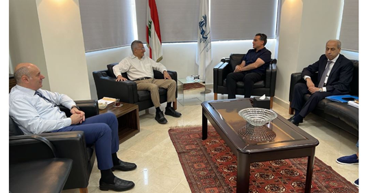اجتماع في المالية بين الخليل وحميه في حضور اللواء خير والمعراوي للتنسيق بين الوزارتين لتسهيل متطلبات المستجدات الطارئة