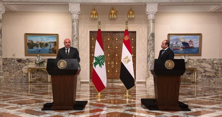 (*) محادثات رسمية بين الرئيسين عون والسيسي في القاهرة رئيس الجمهورية: السلام في لبنان يبدأ بتطبيق القرار 1701 كاملاً الرئيس المصري يدعو المجتمع الدولي إلى تحمل مسؤولياته تجاه إعادة إعمار لبنان