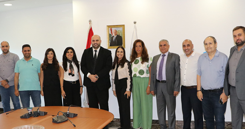 نقابة الممرضات شكرت وزير الصحة على إقرار مرسومي تنظيم المهنة علامة: ما تحقق إنجاز يحسن جودة الخدمات وزير الصحة: قطاع التمريض الجندي المجهول ودوره أساسي