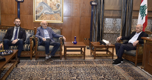 بري بحث مع جنبلاط ورئيس التقدمي الأوضاع في لبنان والمنطقة