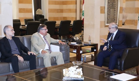 نقيب المعلمين زار سلام مطالبا بدعم صندوق التعويضات