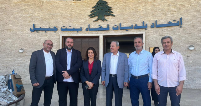 وزيرة الشؤون جالت في الجنوب وصولاً الى بنت جبيل: نعمل على إعداد خطة شاملة لإعادة الإعمار والتعافي