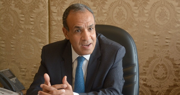 (*) وصول وزير الخارجية المصري إلى بيروت