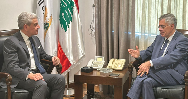 لقاء بين عيسى الخوري وسفير البرازيل بحث في تعزيز التبادل التجاري بين البلدين