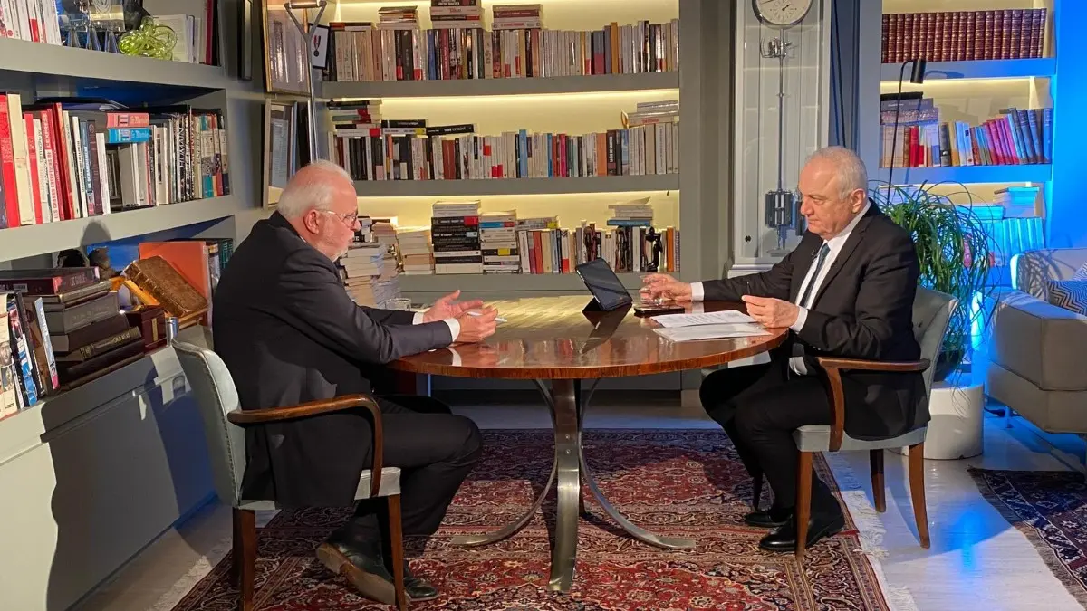 وزير العدل : لا توجد دولة في العالم سوى إيران تموّل و تسلح حزباً في لبنان ليتمرّد على دولته