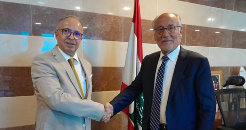 الحلبي تسلم من سفير الجزائر أربعين منحة جامعية مخصصة للطلاب اللبنانيين في الاختصاصات كافة