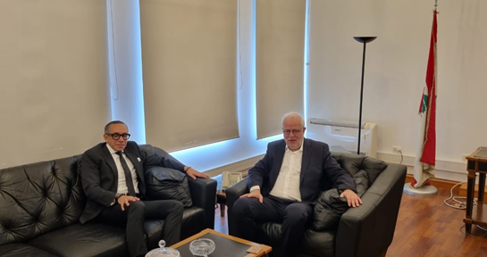 وزير العدل عرض مع السفيرين المصري والعماني التعاون القضائي