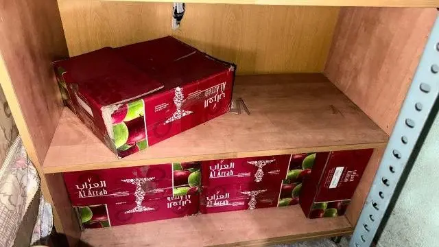 "الريجي": ضبط مصنوعات تبغية مهرّبة ومزورة في محلة الليلكي